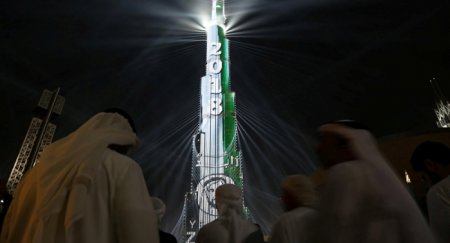 Дубайда Жаңа жыл түні ең ауқымды лазерлік шоудан әлемдік рекорд орнатылды