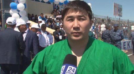 Өзбекстандағы халықаралық турнирді қазақ балуандары жеңіспен бастады