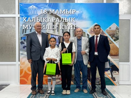 БОЛАШАҚҚА ЖОЛ КӨРСЕТЕР ШАМШЫРАҚ