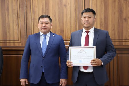 ДАРЫНЫ БІР ТӨБЕ МАМАН