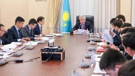 «Экономикалық штаб: Қазақстан ЖІӨ өсіміне қалай қол жеткізбек?»
