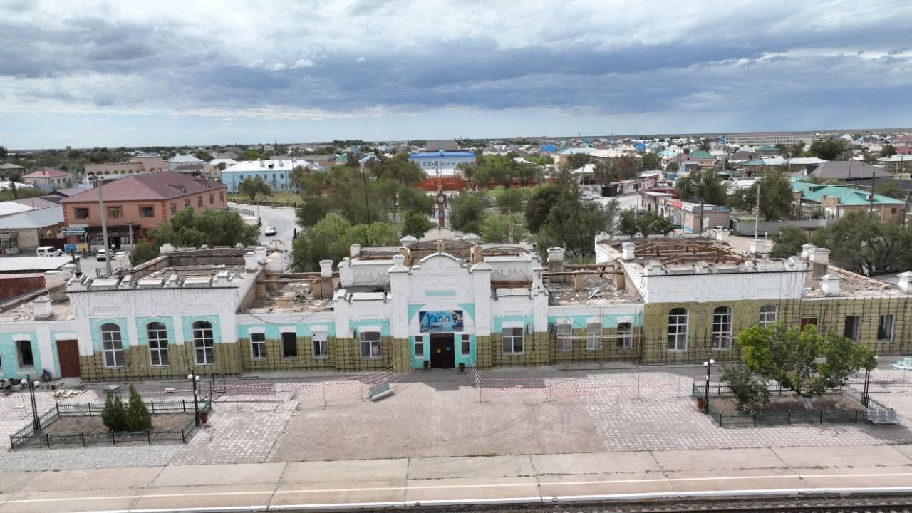 Аймақ басшысы теміржол вокзалдарынының күрделі жөндеу және жаңғырту жұмыстарымен танысты