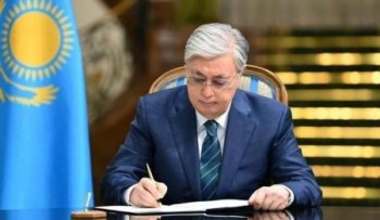 Мемлекет басшысы медициналық қызмет көрсету мәселесіне қатысты маңызды заңға қол қойды