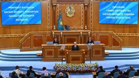 Қазақстан үш жылда цифрлық ел болуы керек – Тоқаев