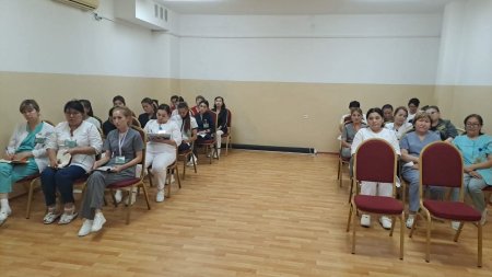 БАСТАУЫШ ПАРТИЯ ҰЙЫМЫНДА МЕМЛЕКЕТ БАСШЫСЫНЫҢ ЖОЛДАУЫНДАҒЫ НЕГІЗГІ БАҒЫТТАР ТАЛҚЫЛАНДЫ