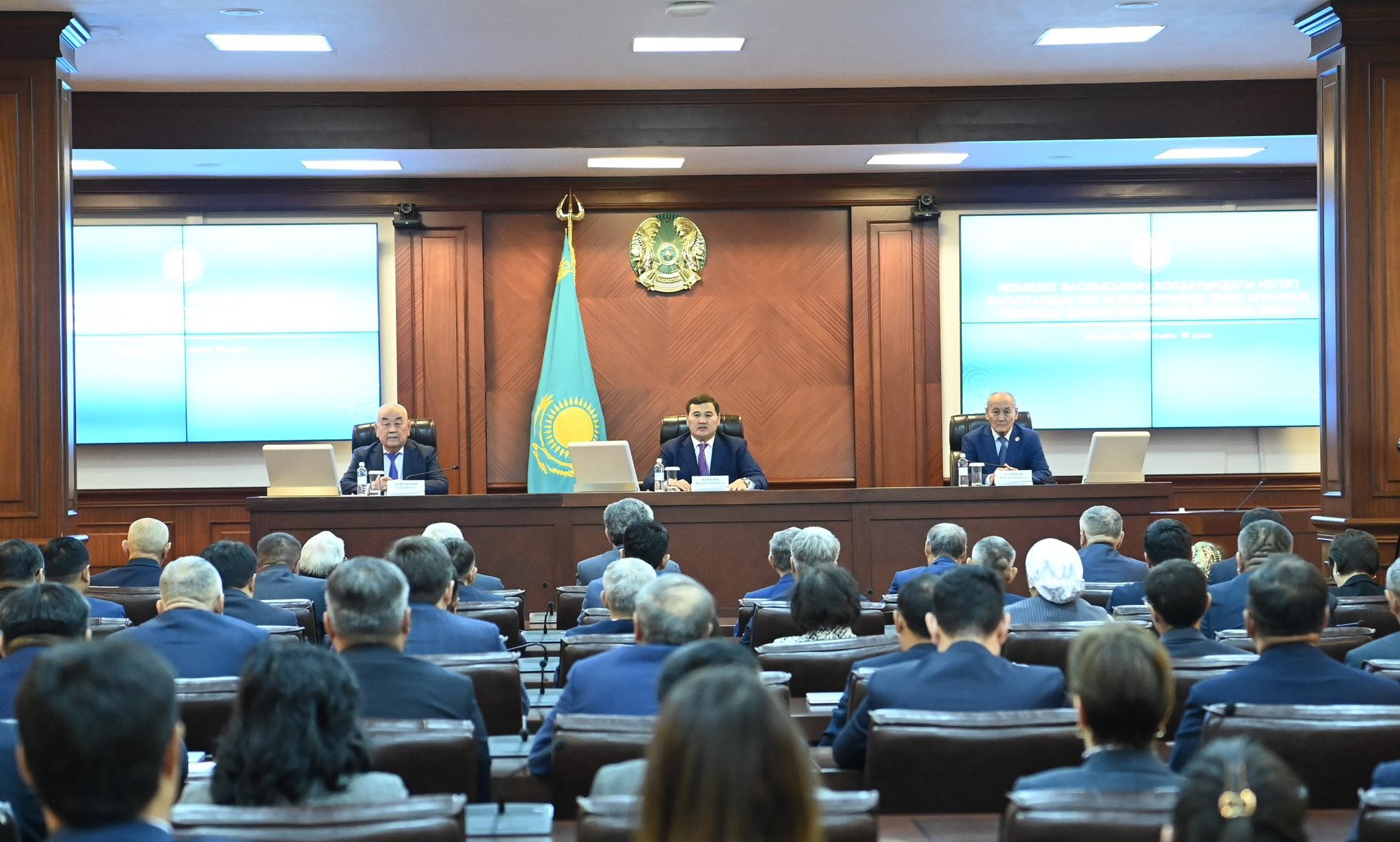 Агроэкономика және аграрлық ғылымды дамыту мәселелері талқыланды