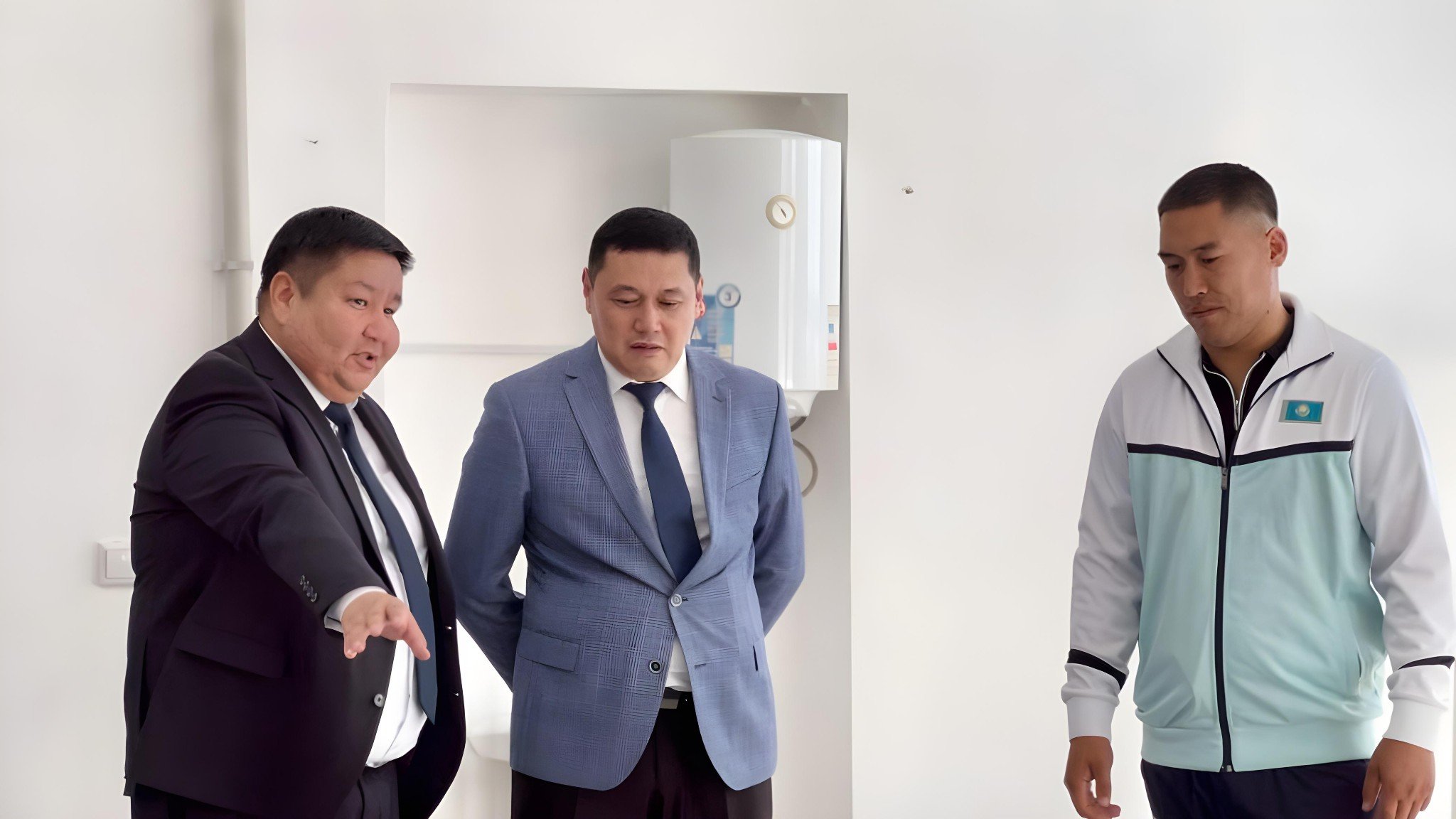 Аудандық білім бөлімінің басшысы білім ордасының жай-күйімен танысты