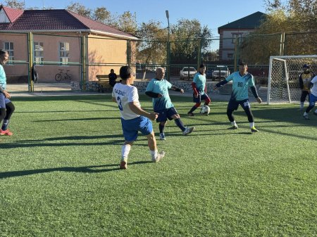 Ардагерлері арасында шағын футболдан ашық біріншілік өтті