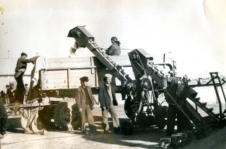 БОЗ ДАЛАДА БОЙ КӨТЕРГЕН АУЫЛ