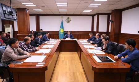 СҰЙЫТЫЛҒАН ГАЗ МӘСЕЛЕСІ БОЙЫНША ЖЕДЕЛ МӘЖІЛІС ӨТТІ