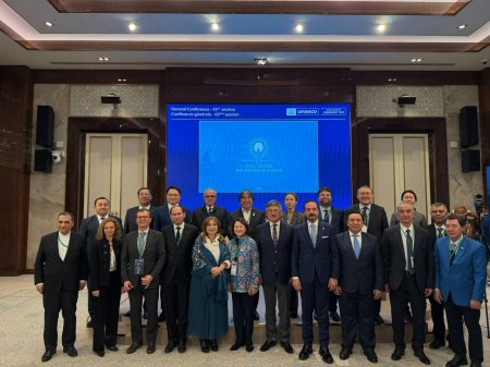 САМАРҚАН ТӨРІНДЕ ТҮРКІ РУХЫ ЖАҢҒЫРДЫ