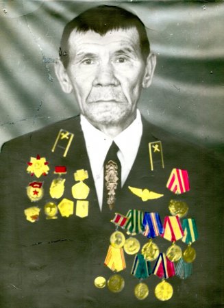 ЖЕҢІС ПАРАДЫНА ҚАТЫСҚАН