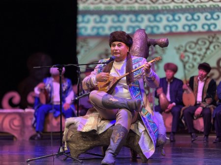 ЖЫРАУЛЫҚ ДӘСТҮРДІ ЖАҢҒЫРТҚАН АЙМАҚТЫҚ ӨНЕР МЕРЕКЕСІ