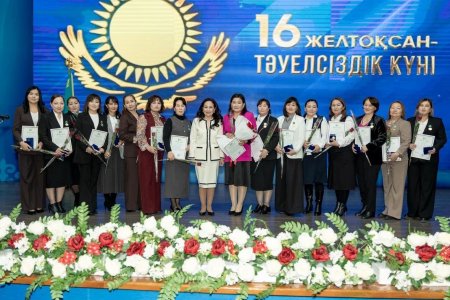 ТӘУЕЛСІЗДІК МЕРЕКЕСІНЕ ОРАЙ САЛТАНАТТЫ ШАРА ӨТТІ