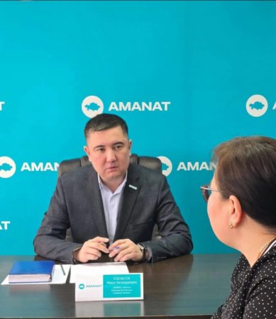 АТҚАРУШЫ ХАТШЫ ТҰРҒЫНДАРДЫҢ ӨТІНІШТЕРІН ТЫҢДАДЫ