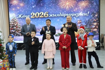 АУДАН ӘКІМІНІҢ ЖАҢА ЖЫЛДЫҚ ШЫРШАСЫ ӨТТІ