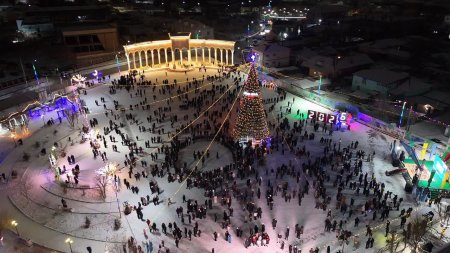 ЖАҚСЫЛЫҚПЕН КЕЛ, ЖАҢА ЖЫЛ!