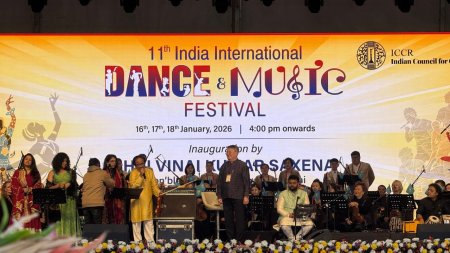 Қазақстан өнерпаздары Нью-Делиде өнер көрсетті