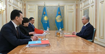 Конституциялық комиссия Мемлекет басшысына жаңа Конституцияның қорытынды жобасын ұсынды