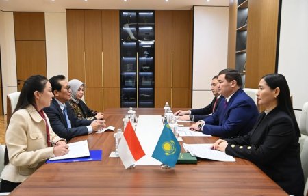АЙМАҚ БАСШЫСЫ ИНДОНЕЗИЯНЫҢ ҚАЗАҚСТАНДАҒЫ ТӨТЕНШЕ ЖӘНЕ ӨКІЛЕТТІ ЕЛШІСІМЕН КЕЗДЕСТІ