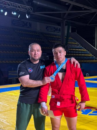 БАПКЕР МЕН ШӘКІРТ ЖЕҢІСІ