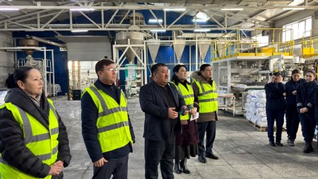 «Ассоль» тұз зауытында жаңа Конституция жобасы талқыланды