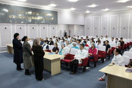 «АНА МЕН БАЛА» ОРТАЛЫҒЫ ҰЖЫМЫНА АТА ЗАҢ ЖОБАСЫНДАҒЫ ӨЗГЕРІСТЕР ТАНЫСТЫРЫЛДЫ