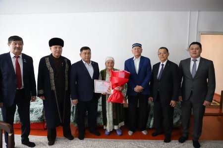 АРДАГЕРЛЕР АНАЛАРҒА АЙРЫҚША ҚҰРМЕТ