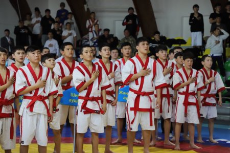 ОБЛЫС БІРІНШІЛІГІНДЕ БАЛУАНДАР БАҚ СЫНАДЫ