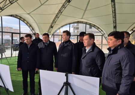 ПАРЛАМЕНТ ДЕПУТАТТАРЫ ҚҰРЫЛЫС НЫСАНДАРЫНДАҒЫ ЖҰМЫС БАРЫСЫМЕН ТАНЫСТЫ