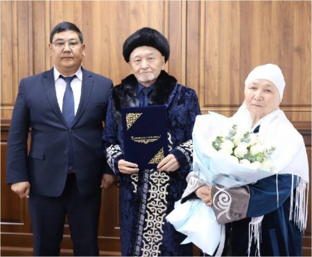 МЕРЕЙЛІ ЖАСЫМЕН ҚҰТТЫҚТАДЫ