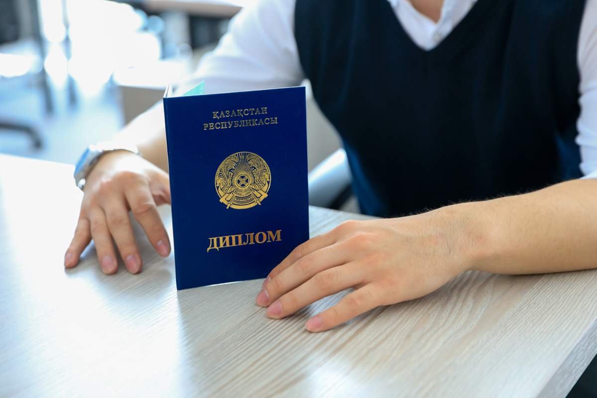 Дағды дәуірі: дипломның маңызы төмендеп бара ма?