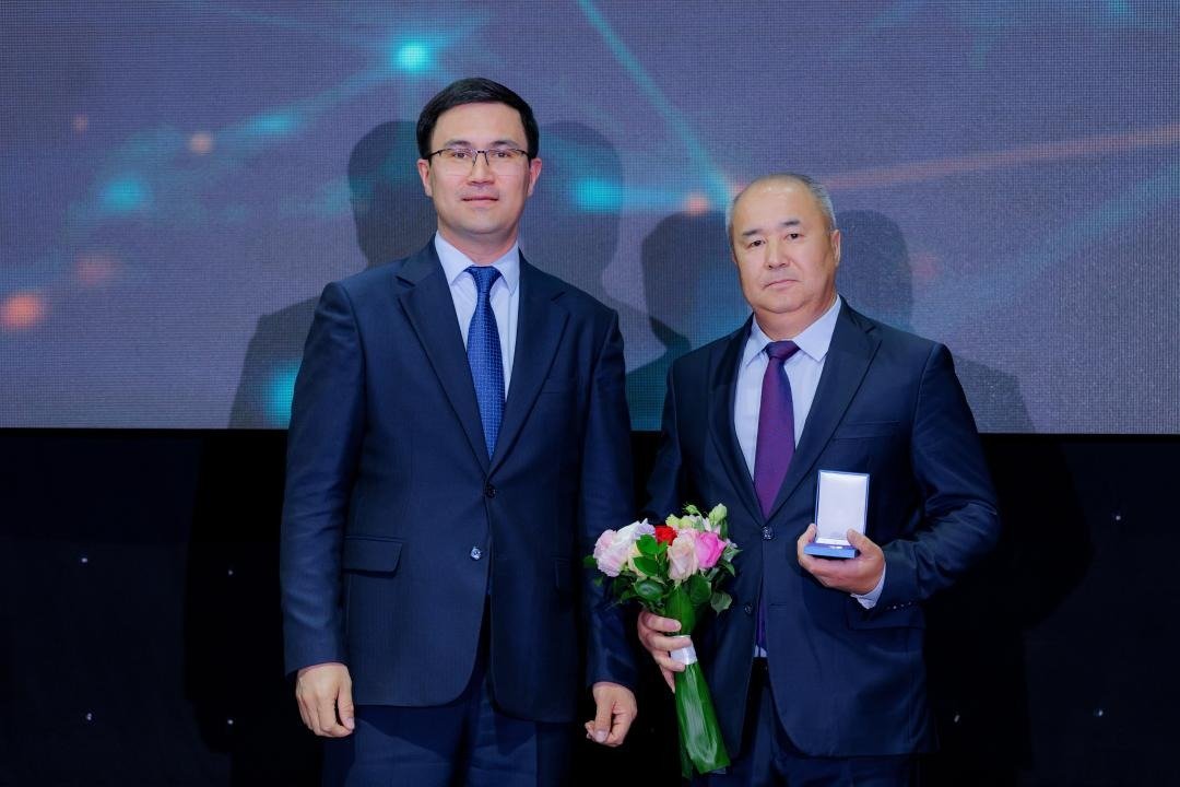 17 мамыр – Байланыс қызметкерлері күні