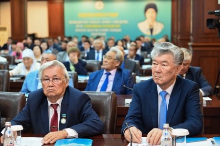 АЛМАГҮЛ БОЖАНОВАНЫҢ 80 ЖЫЛДЫҒЫНА АРНАЛҒАН ОБЛЫСТЫҚ ҒЫЛЫМИ-ТАНЫМДЫҚ КОНФЕРЕНЦИЯ ӨТТІ