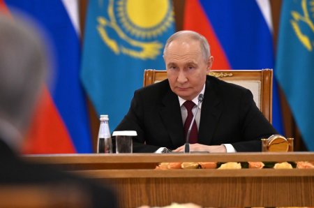 Владимир Путин тең құқылы және өзара құрметке негізделген Ресей мен Қазақстанның қарым-қатынасы қарқынды дамып келе жатқанын жеткізді