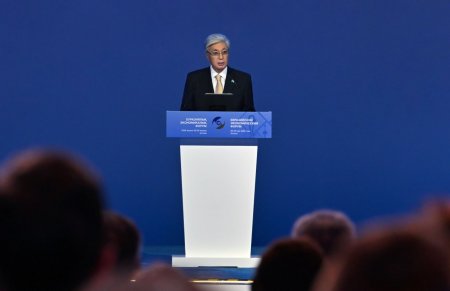Қазақстан Президенті геосаяси дүрбелеңдер кезеңінде өтіп жатқан форумның өзектілігіне назар аударды