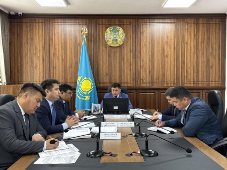 АППАРАТТЫҚ МӘЖІЛІСТЕ БІРҚАТАР МӘСЕЛЕЛЕР ҚАРАЛДЫ