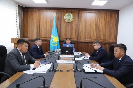 ҚАУІПСІЗ ЕҢБЕК ЖАҒДАЙЛАРЫН ҚАМТАМАСЫЗ ЕТУ ЖӘНЕ ӨНЕРКӘСІПТІК ҚАУІПСІЗДІК ШАРАЛАРЫ ТАЛҚЫЛАНДЫ