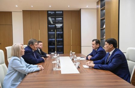 БАЙҚОҢЫР ҚАЛАСЫНДАҒЫ ӘЛЕУМЕТТІК ЖӘНЕ ИНЖЕНЕРЛІК ИНФРАҚҰРЫЛЫМДЫ ЖЕТІЛДІРУ МӘСЕЛЕСІ ҚАРАЛДЫ