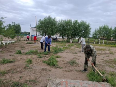АУДАНДА СЕНБІЛІК ЖҰМЫСТАРЫ ҚАРҚЫНДЫ ЖАЛҒАСУДА