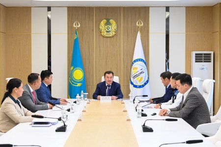 ҚАЛАНЫҢ ШЕТ АЙМАҚТАРЫНА ӘЛЕУМЕТТІК НЫСАНДАР САЛУ МӘСЕЛЕСІ ҚАРАЛДЫ