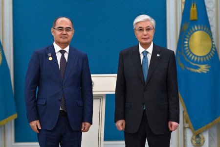 Белгілі ғалым Амантай Шәріпке «Қазақстанның еңбек сіңірген қайраткері» атағы берілді