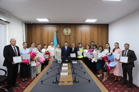 ҚАЛАМ ИЕЛЕРІНЕ ҚҰРМЕТ КӨРСЕТІЛДІ