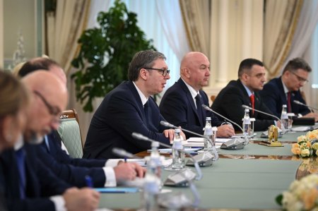 Сербия президенті Александр Вучич отставкаға кететінін жариялады