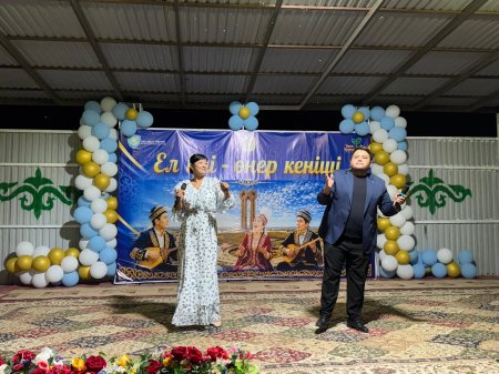 ТҰРМАҒАМБЕТ АУЫЛЫНДА «ЕЛ ІШІ – ӨНЕР КЕНІШІ» МӘДЕНИ КЕШІ ӨТТІ