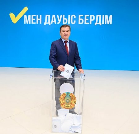 АЙМАҚ БАСШЫСЫ ҚҰРЫЛТАЙ САЙЛАУЫНДА ДАУЫС БЕРДІ