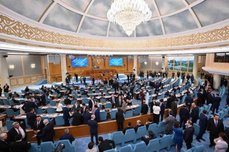 Құрылтайдың алғашқы отырысы басталды