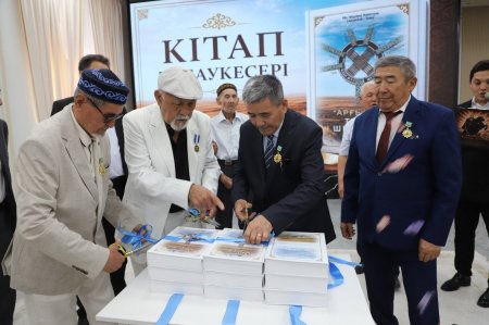ТАЙЛАҚ БАТЫРДЫҢ 333 ЖЫЛДЫҒЫНА ОРАЙ РЕСПУБЛИКАЛЫҚ КОНФЕРЕНЦИЯ ӨТТІ