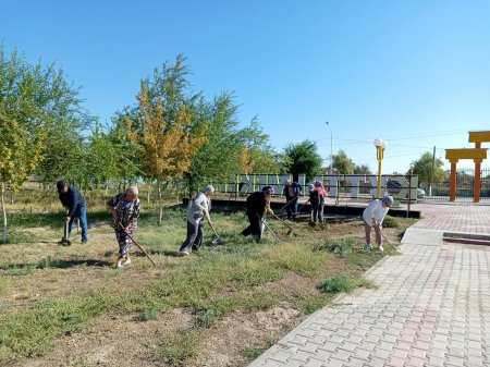 АУДАНДА СЕНБІЛІК ЖҰМЫСТАРЫ ҚАРҚЫНДЫ ЖАЛҒАСУДА